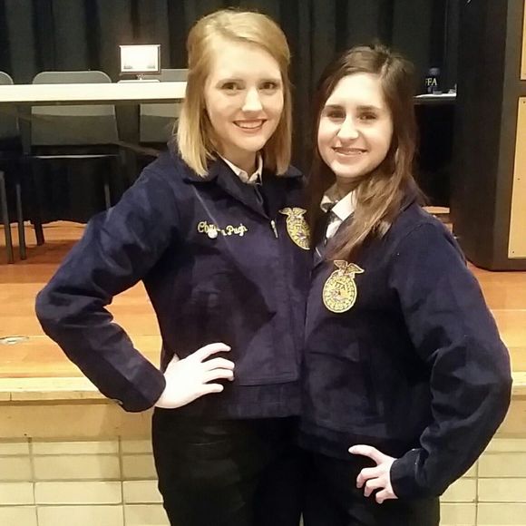 Meet your Posher, Christina - Picture 1 of 1